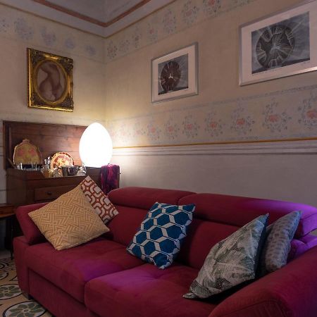 Luxury - Elegante Appartamento Nel Cuore Di Lucca Exterior foto
