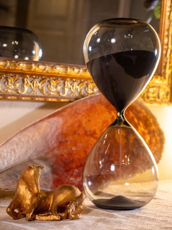 Luxury - Elegante Appartamento Nel Cuore Di Lucca Exterior foto