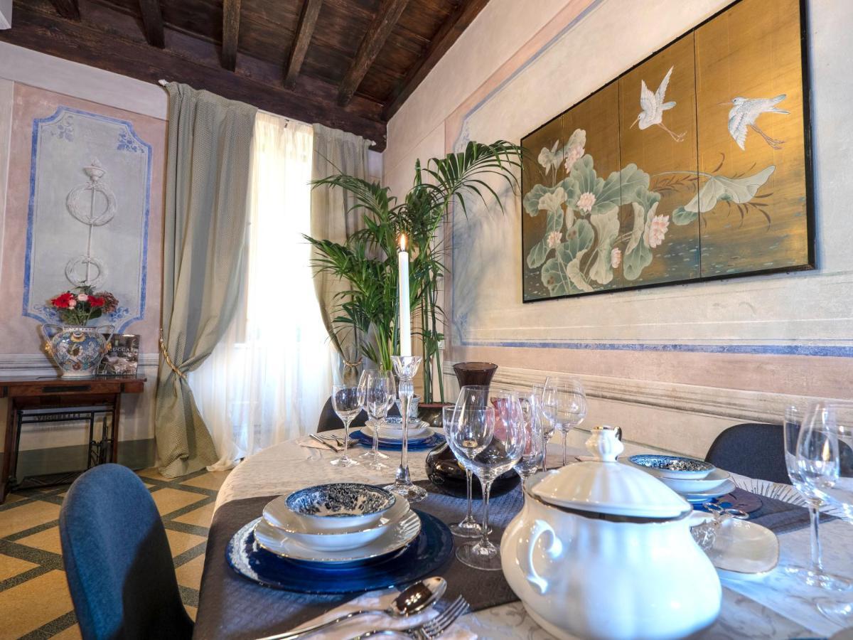 Luxury - Elegante Appartamento Nel Cuore Di Lucca Exterior foto